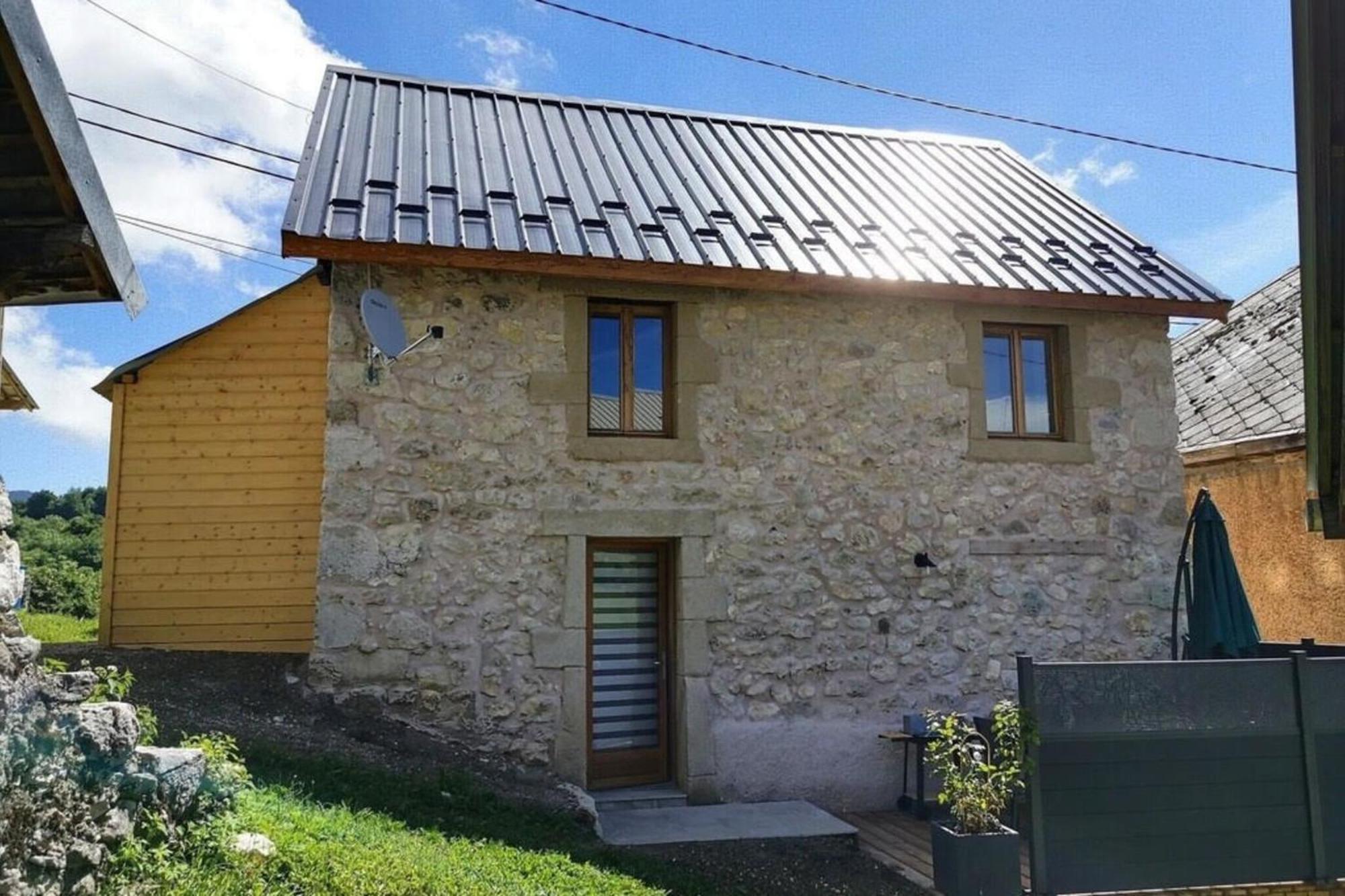 Charmante Maison Au Desert D'Entremont Les Déserts Exterior foto